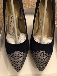 ladies navy shoes size 4