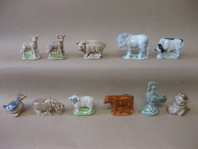 Restposten Konvolut 11 Vintage Wade Whimsies ~ Bauernhoftiere ~ Pony Kuh Hahn Widder
