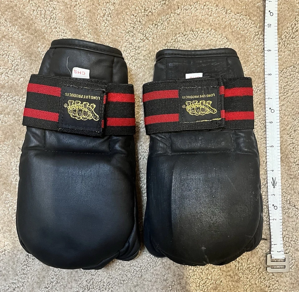 Guantes de entrenamiento de artes marciales de cuero negros para niños Foto 4 de 4