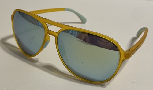 Goodr CHEESY FLIGHT ATTENDANT RUNNING No Slip Polarized Sunglasses