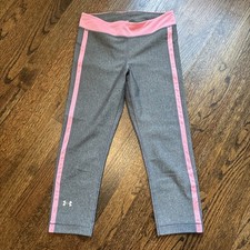 Under Armor Leggings, Style 1285634, Gray W/pink Trim. Girls