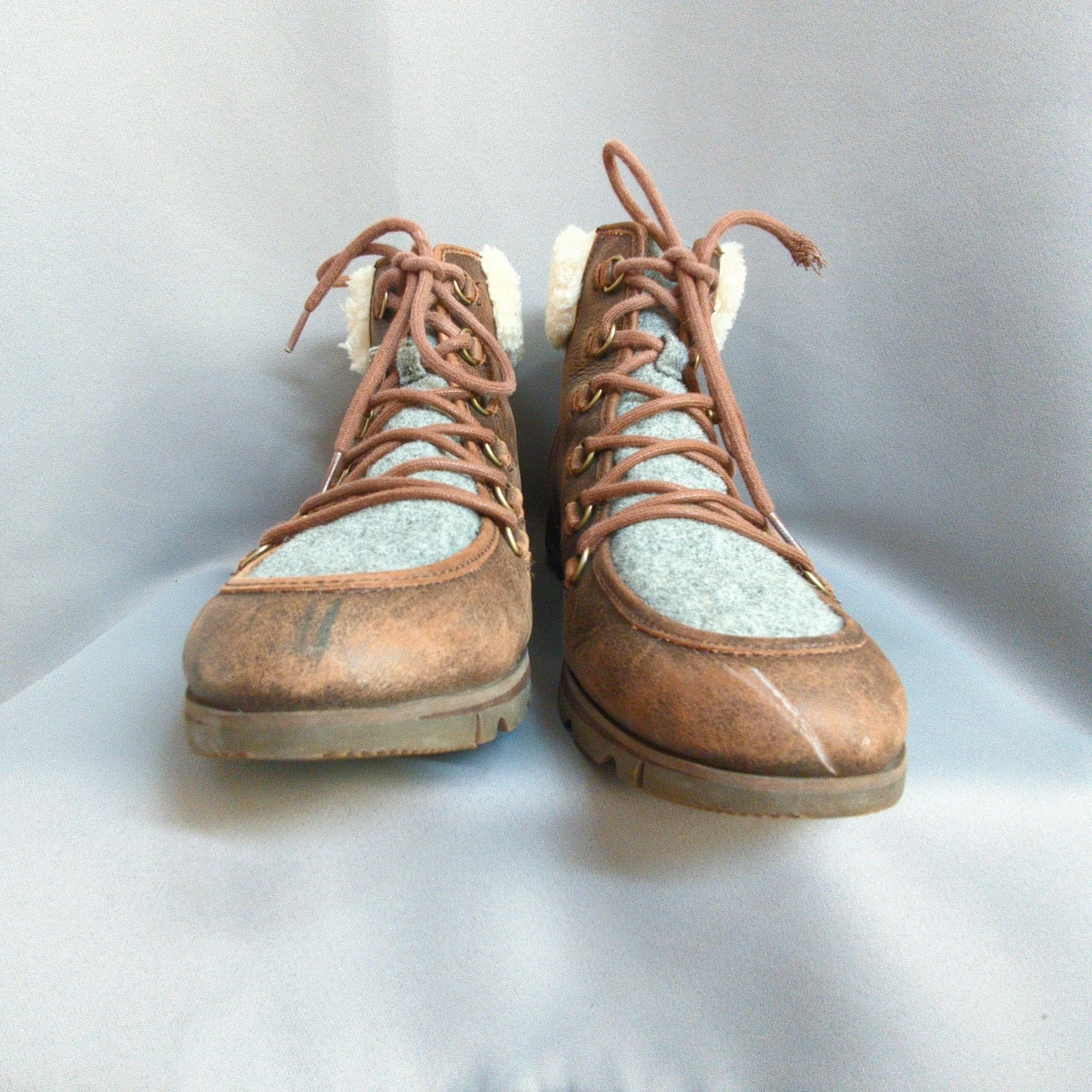 sorel harlow cozy distressed lace boots