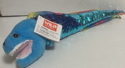 Wild Republic Flip Sequin 18  Moray Eel Plush Blue Color Changing Purple & Blue