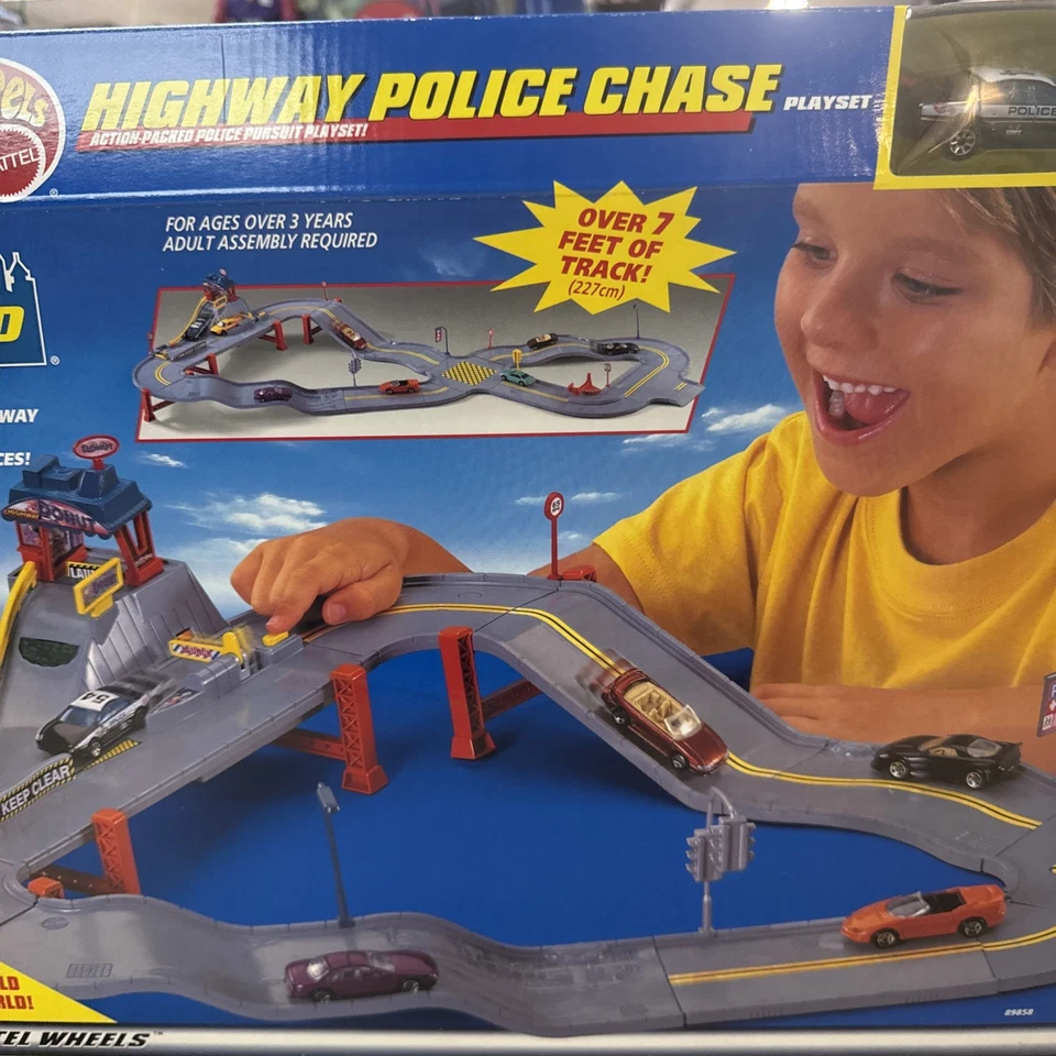 Rare 1999 Hot Wheels Highway Police Chase  89858 Factory Sealed - Image 3 of 4