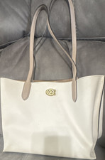 Coach willow Tote Shoulder Bag Gold Hardware Magnetic Zip