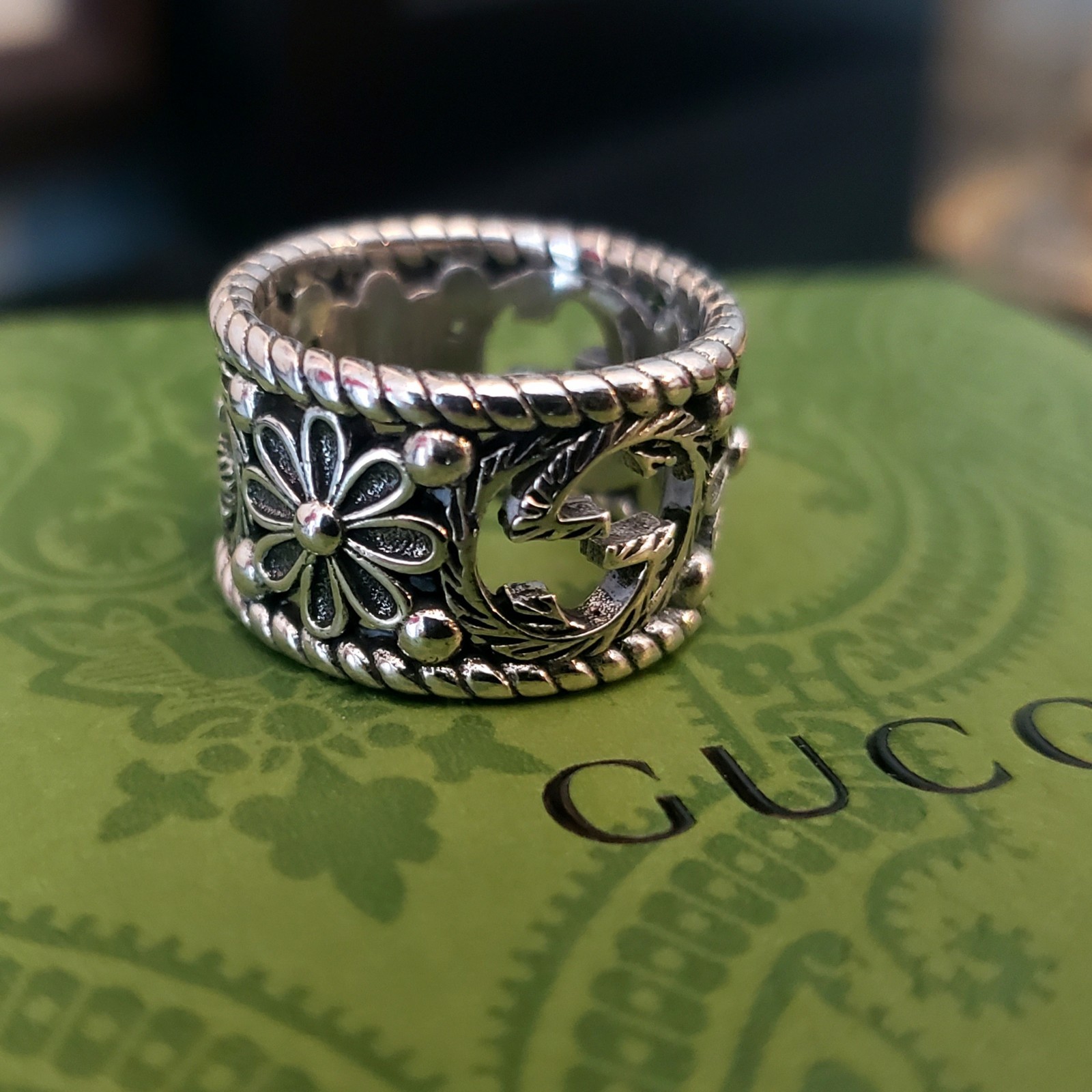 Gucci Sterling Silver Ring With Box/papers Size 8