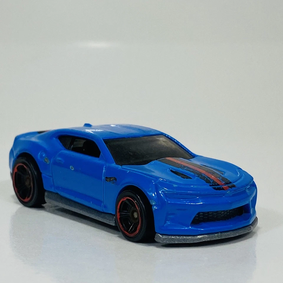 Hot Wheels 18 Camaro SS Blue 2018 Muscle Mania 8/10 Loose 265/365 Combined Post - Image 3 of 4