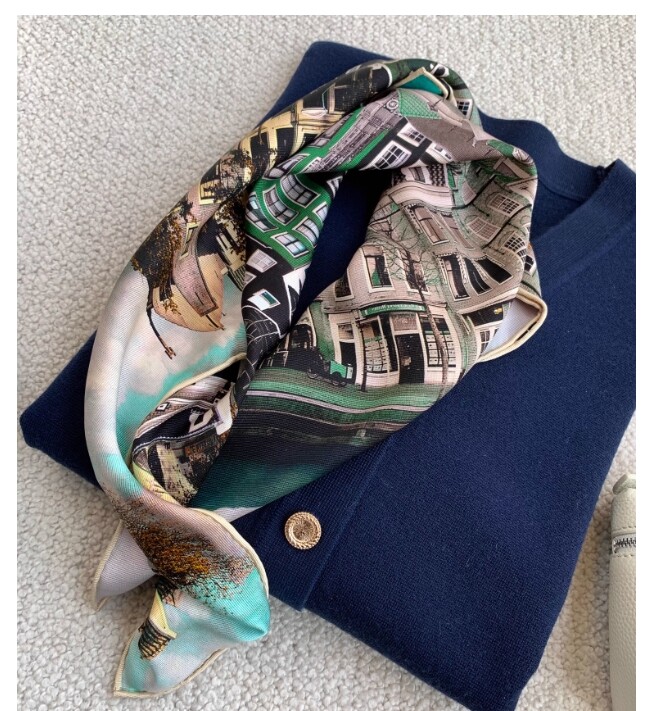 New Quality 22 Momme Silk Square Two Face Print Hand Rolled Edges Scarf 65cm