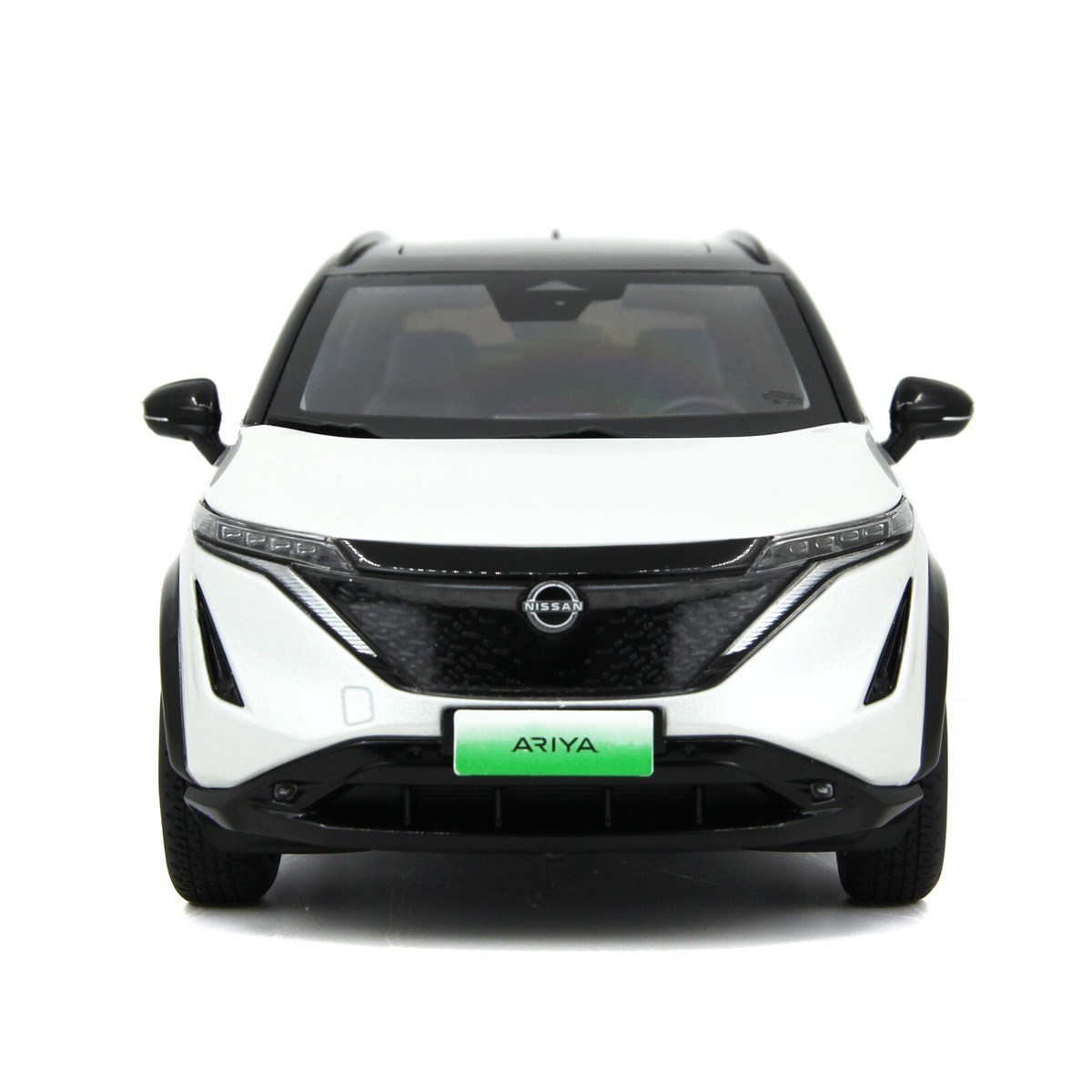 1:18 Scale Nissan Ariya 2022 White Diecast Model Car Collection