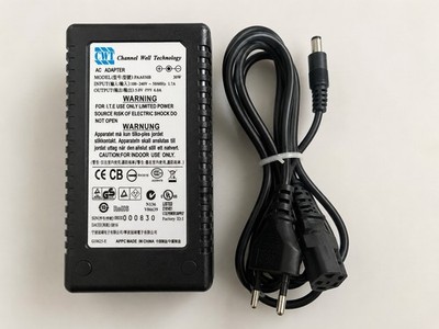 CWT PAA030B Netzteil 5V 6A 30W AC Adapter mit Netzkabel