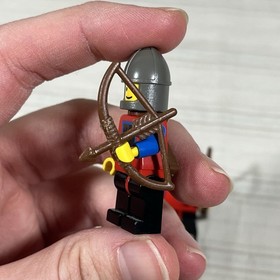 Vintage Lego Crusader Axe Knight Minifigure Castle cas237 Quiver Arrow 6062 6080