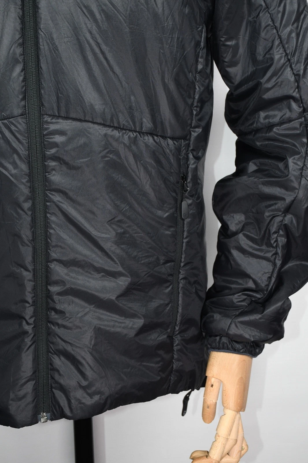 Norrona Lyngen Primaloft 60 Men's Windproof Insulation Jacket size XL  image 11