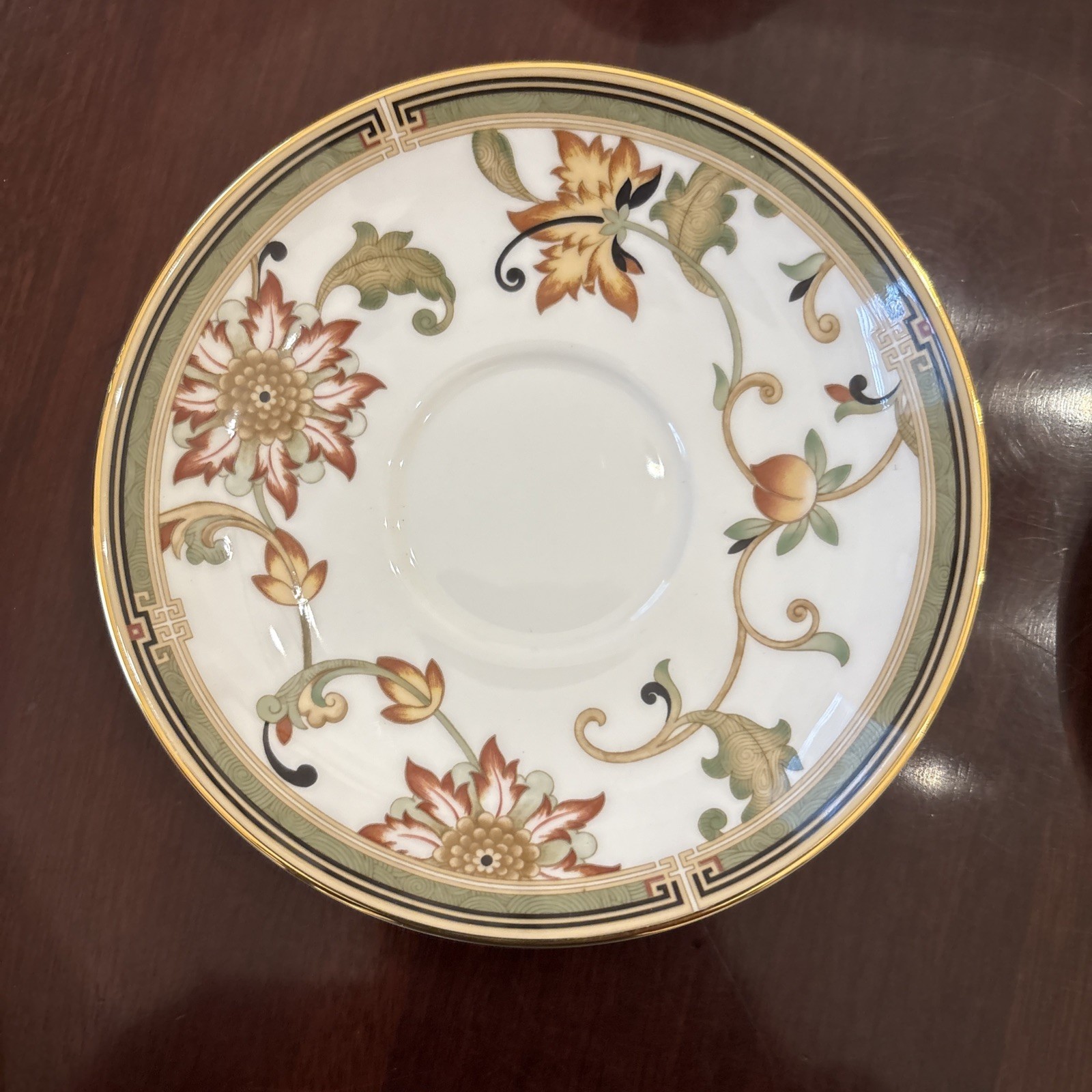 Set 2 Wedgwood Oberon Bone China Leigh Shape Footed Cup and Saucer 