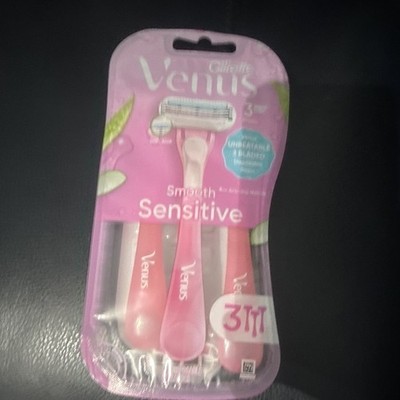 Gillette Venus Smooth Sensitive 3-Blade Disposable Razors 3 Ct Pink Pivoting