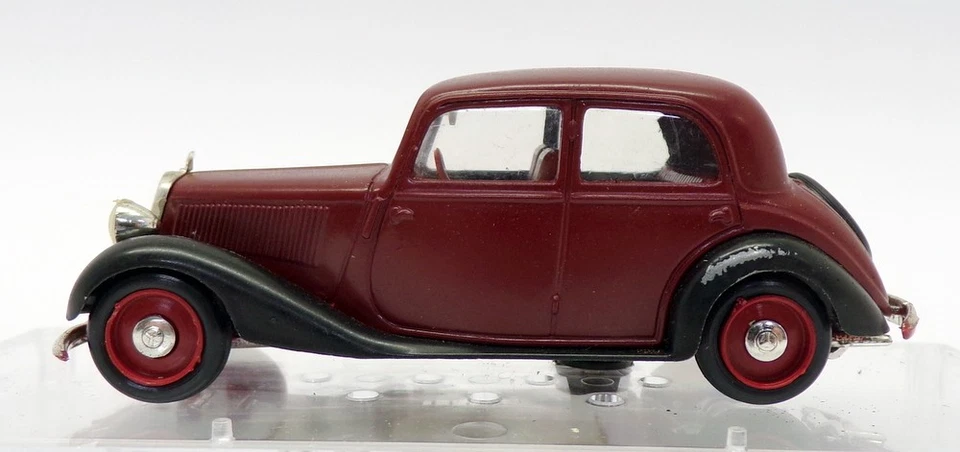 Vitesse масштаб 1/43 160 - 1939-49 Mercedes Benz 170 Berline темно-бордовый/черный - Изображение 3 из 4