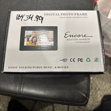 8x6 Digital photo frame pictures music and movies From Encore Boston W/remote