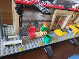 LEGO City Partial 2x Set Lot 60051 High-Speed Passenger Train 60050 Station Book