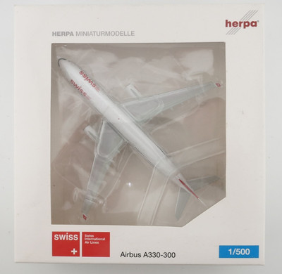 Herpa Swiss International Air Lines Airbus A330-300 Model - 1:500 - 504775