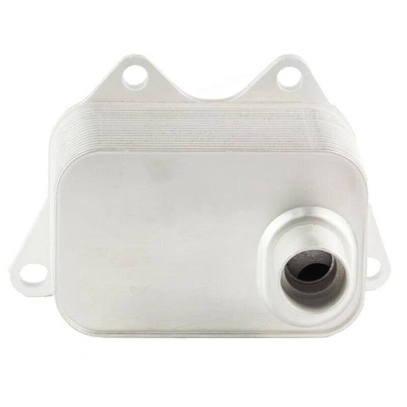 Engine Oil Cooler Fits AUDI A4 SEAT SKODA Octavia VW Passat 06J117021D Foto 3 de 3