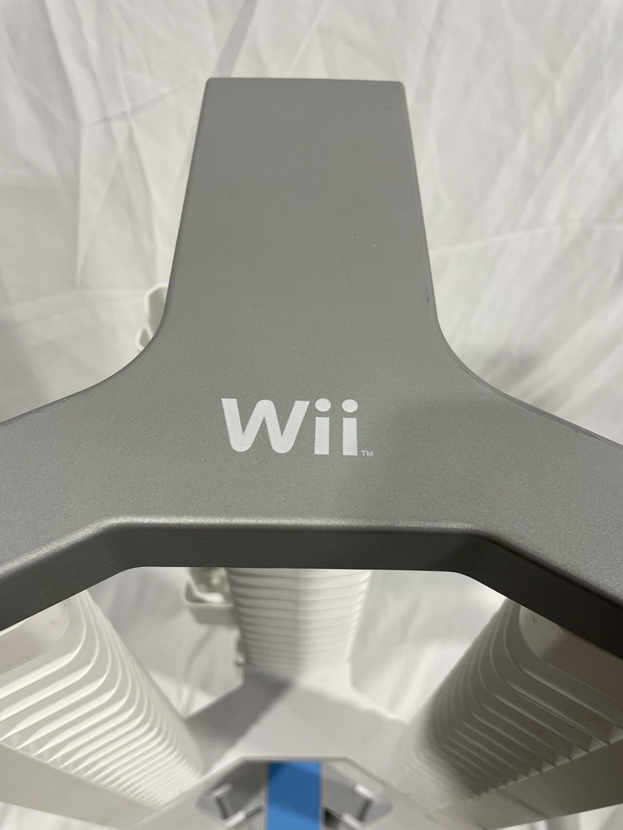 2010 36” NINTENDO Wii Storage Tower Rack Stand 20 Video Game
