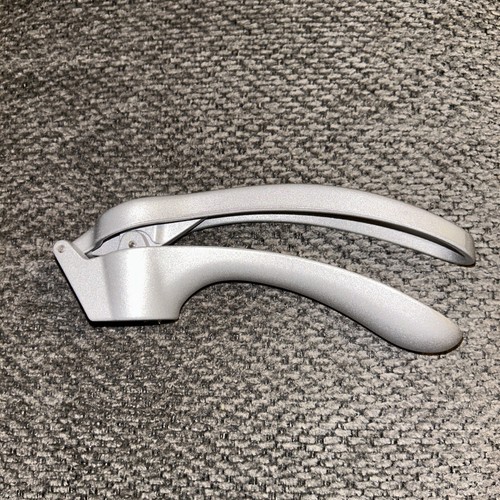 Pampered Chef Garlic Press Kitchen Tool 2576 used eBay