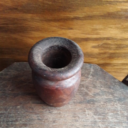 Vintage Wooden Miniature Vase Barrel Burl Wood ? 2.75" tall 1.75" wide Unmarked - Picture 6 of 24