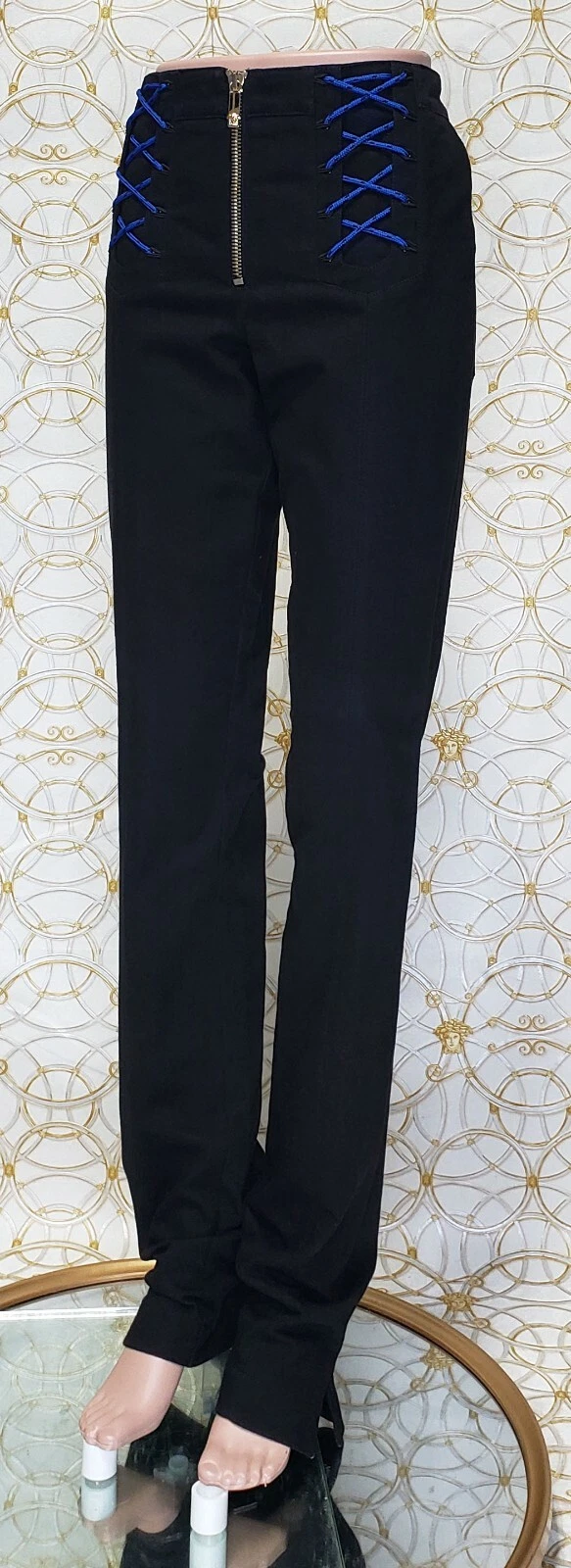 NUOVI JEANS STRETCHY NERI VERSACE con ALLACCIATURA BLU taglia 28