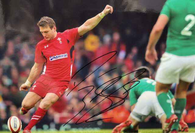 Dan Biggar Signed Wales Rugby Photo 6x9