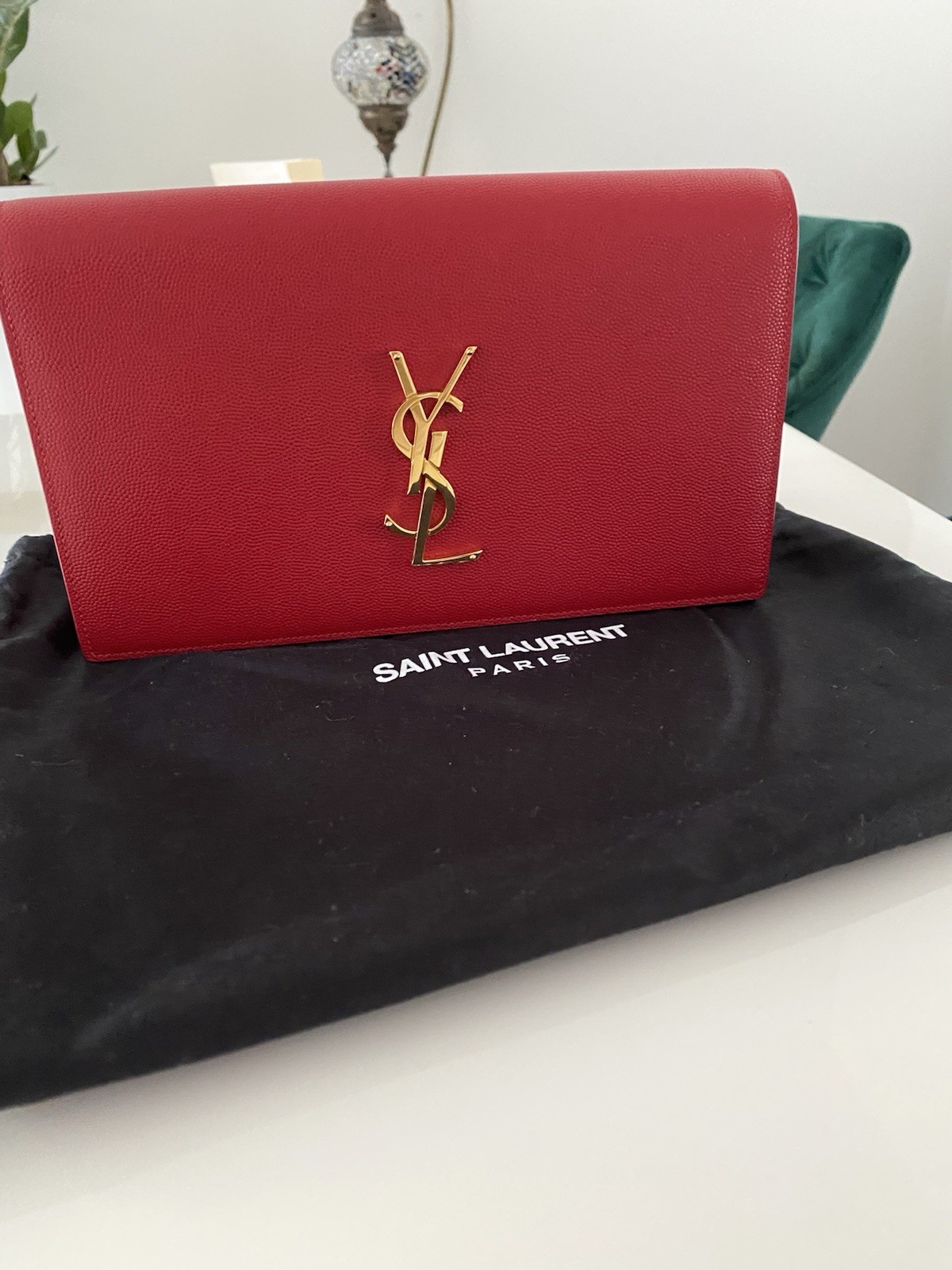 Pochette Saint Laurent YSL colore rosso