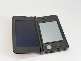 Nintendo 3DS XL Red/Black Handheld System Bundle w/Super Smash Bros & Charger