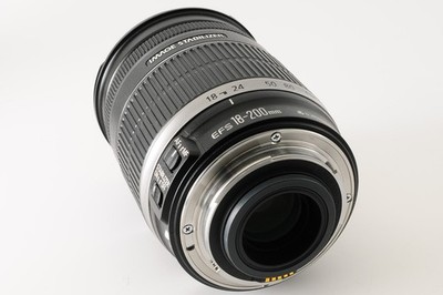Canon EF-S 18-200mm f/3.5-5.6 IS Super Zoom Lens for Canon [MINT