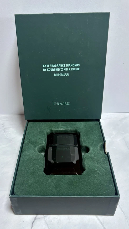KKW Fragancia KIM EMERALD DIAMOND 1 oz/30 ml Eau De Parfum EDP Perfume Mujer - VER Foto 2 de 4