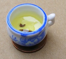Dolls House White Chamber Pot Blue Motif Needs Emptying 1: 12 Scale tumdee B31