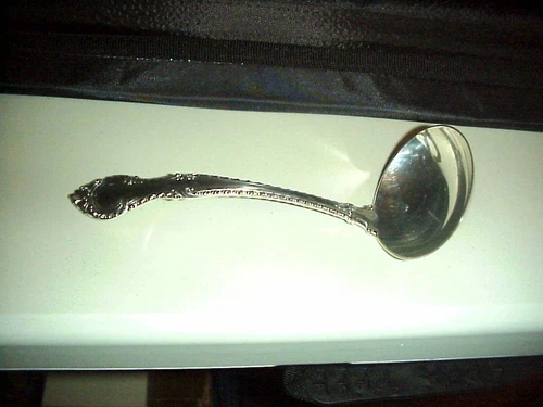 GORHAM ENGLISH GADROON  STERLING SILVER GRAVY LADLE NO MONO !!!!