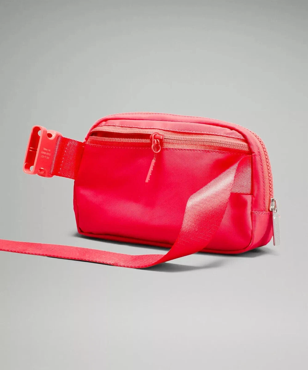 NWT Lululemon Athletica Everywhere Belt Bag in Pale Raspberry Extended Strap Women's handbags