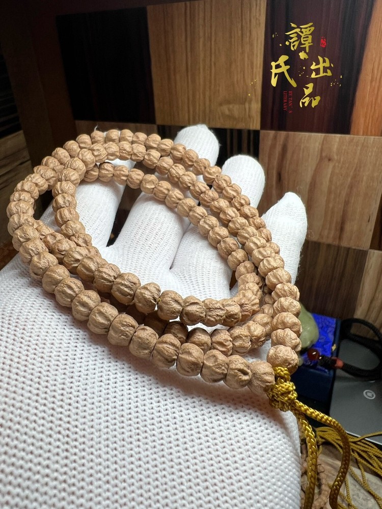 Quality 7mm Cypress Bodhi Bead 108 Necklace. 7mm 红皮百香籽108脖挂 ～麻面鬼脸