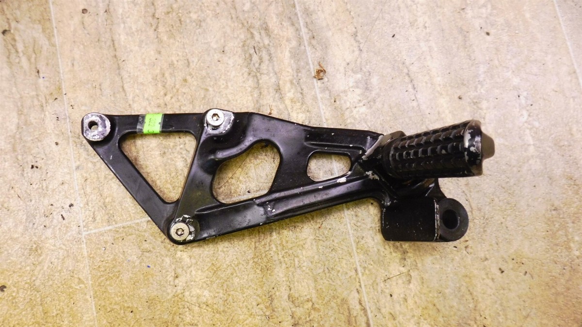1990 Kawasaki ZX750 H Ninja K322-3) left right front foot pegs set