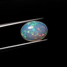 1,8 ct naturalny etiopski opal AAA zielony czerwony ognisty owalny kaboszon 11x8,3 mm luźny klejnot