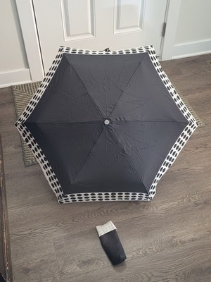 ShedRain Ultimate Umbrella 47'' ARC Auto Open/Close, Wood Handle, Black Polka Dot