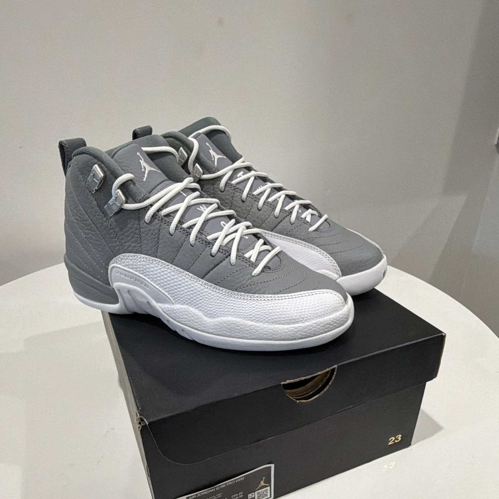Jordan Air Jordan 12 Retro (GS) Gris/Blanco Cuero Zapatillas Altas Reino Unido 3.5