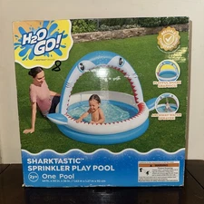 H2OGO! Bestway Sharktastic Sprinkler Play Pool Kids Inflatable Shark Pool 24 gal