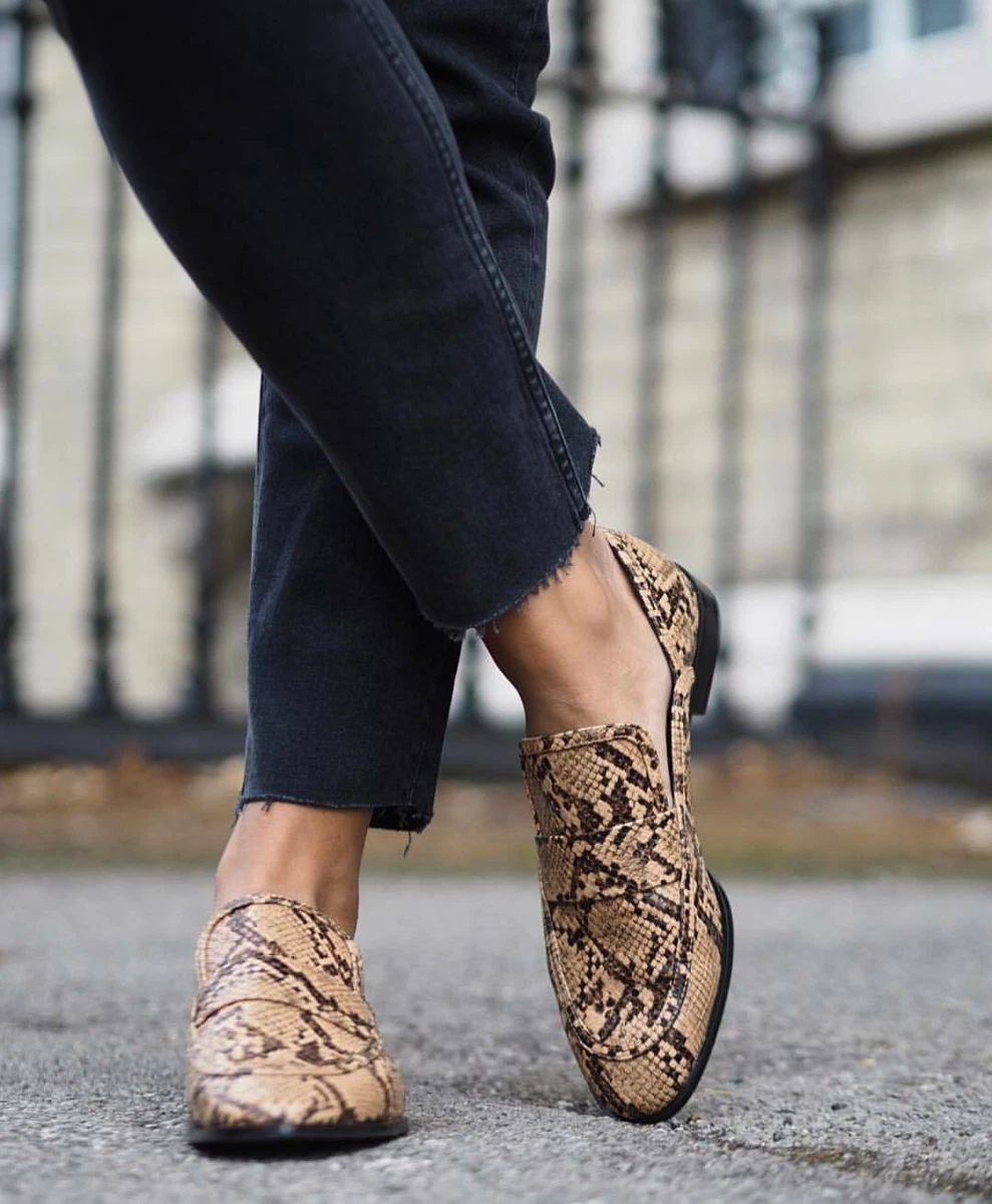 ZARA WOMAN SNAKE PRINTED LOAFERS SHOES. REF 7572 301