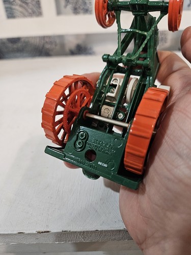 ERTL John Deere Overtime Tractor - Picture 6 of 7