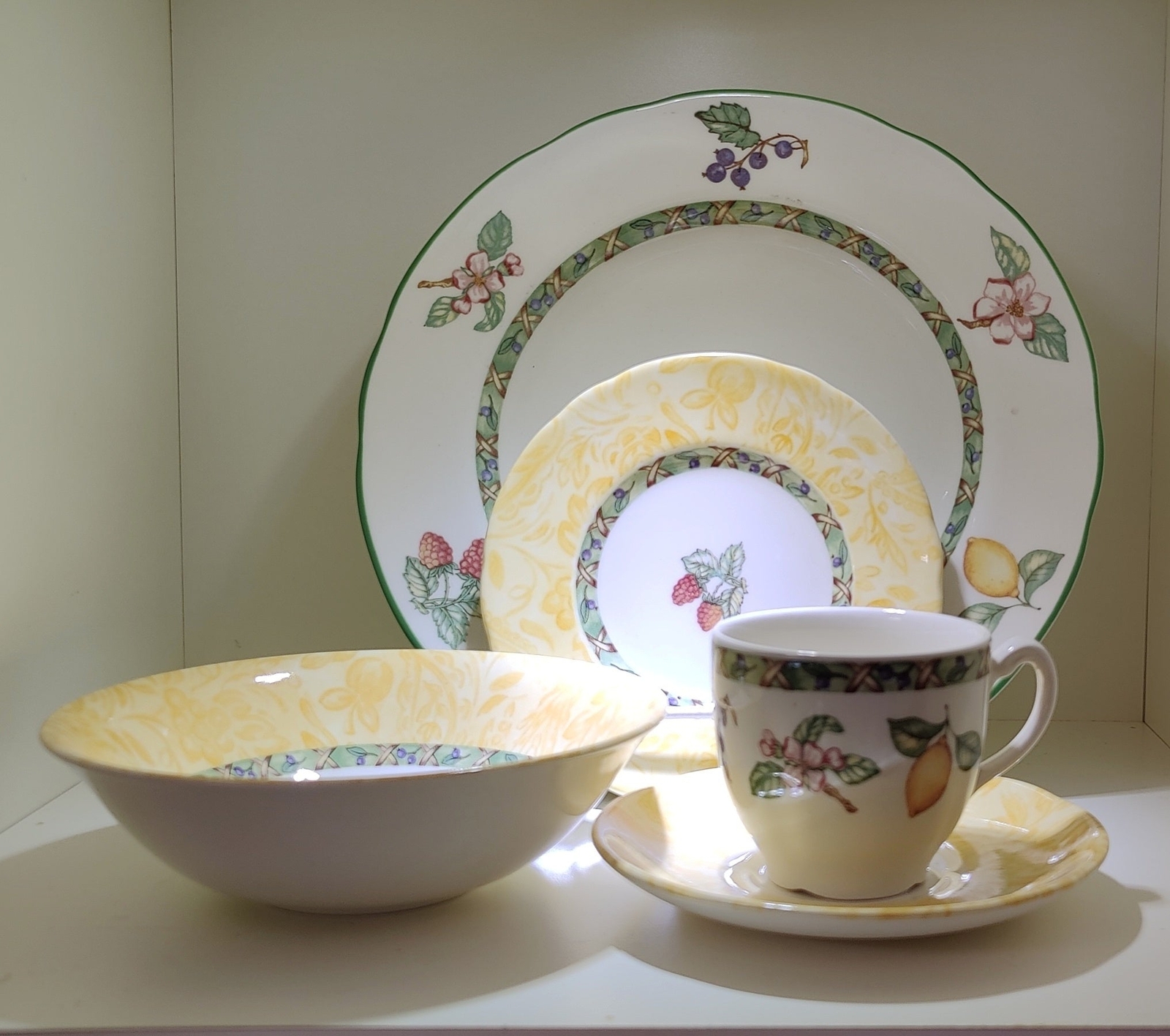 Johnson Brothers Arcadia 20 Piece Dinner Set eBay