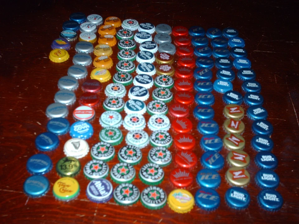 Lote misto de 110 tampas de garrafa de refrigerante suco de cerveja de metal suprimentos para arte e artesanato - Imagem 3 de 4