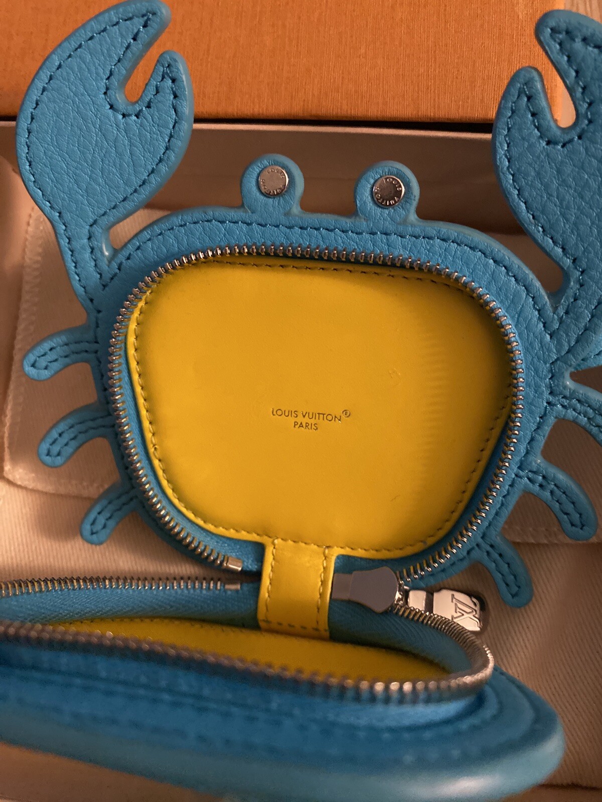 Louis Vuitton BLUE Crab Bag Charm Pre-Fall 24 SOLD OUT Pharrell Williams M01930 image 2
