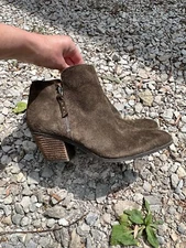 Frye Judith Double Zipper Ankle Booties Suede Brow Heel Leather Shoes Size 7.5 M