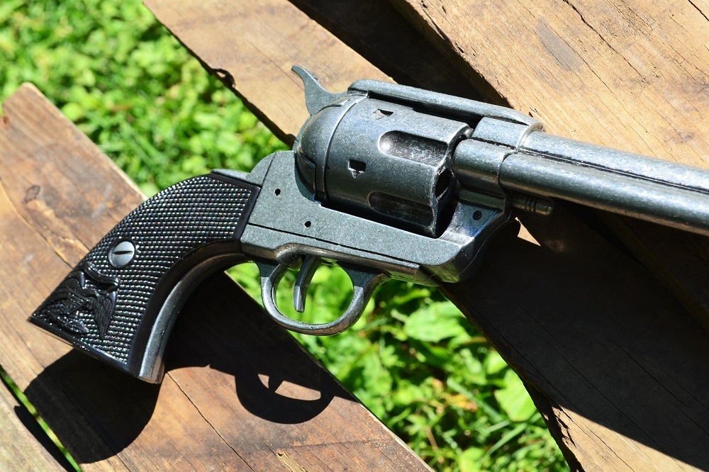 Colt M1873 Peacemaker Old West Revolver - 1873 - Non-Firing Denix