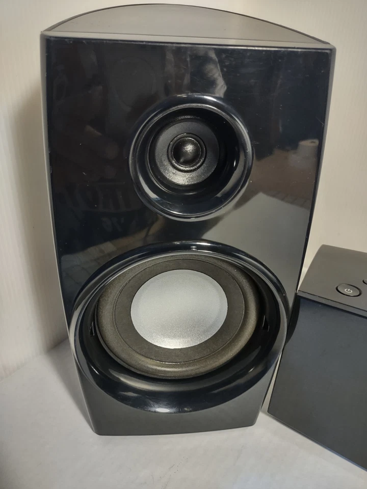 Blackweb Bluetooth Stereo System AM•FM Radio + CD Player+ 2 Speakers  - Image 4 of 4