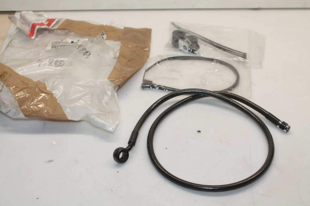 Durite de frein sup. Diamond Black pour réparer le freinage mou des Harley Softail
